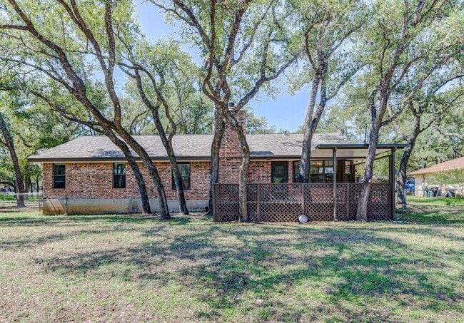 Building Photo - 804 Cielo Dr