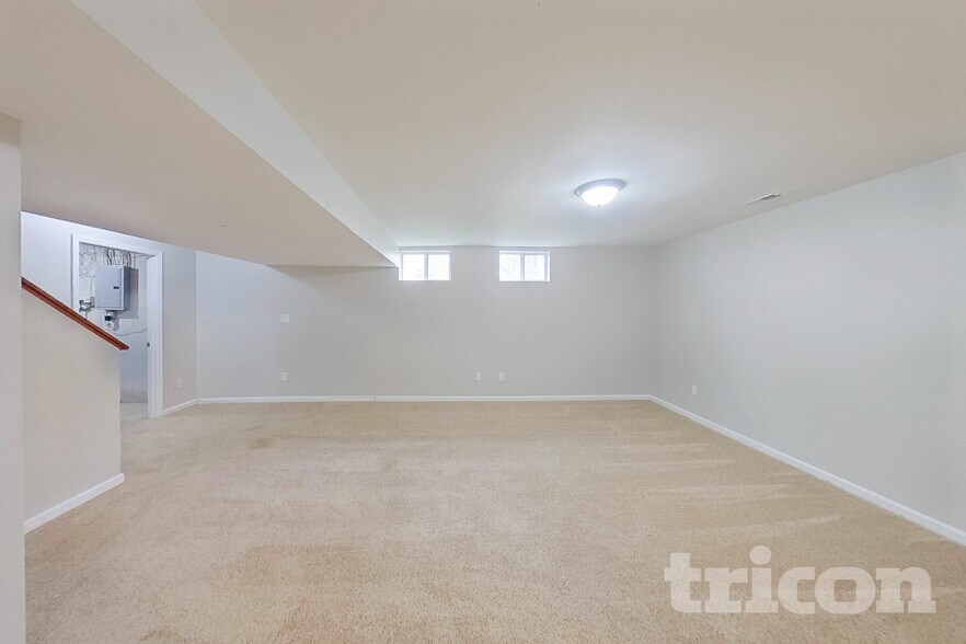 Building Photo - 322 Burning Brook Dr