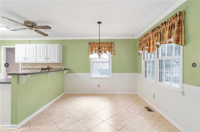 Building Photo - 1880 Meadowchase Ct