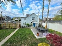 Building Photo - 1014 Fifth Ave