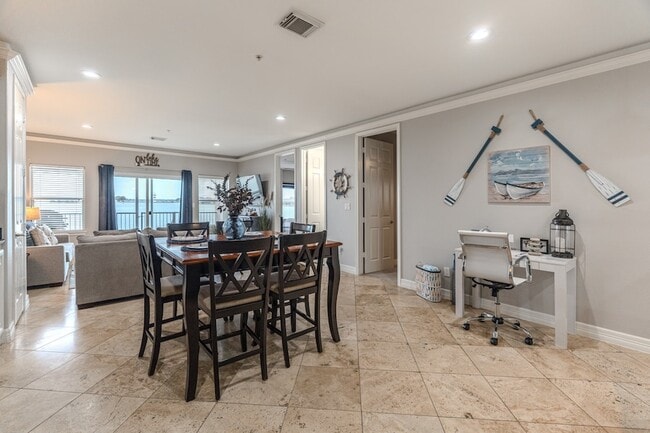 Building Photo - 7039 Kingston Cove Ln