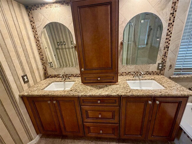 Building Photo - 3214 Explorer Cove