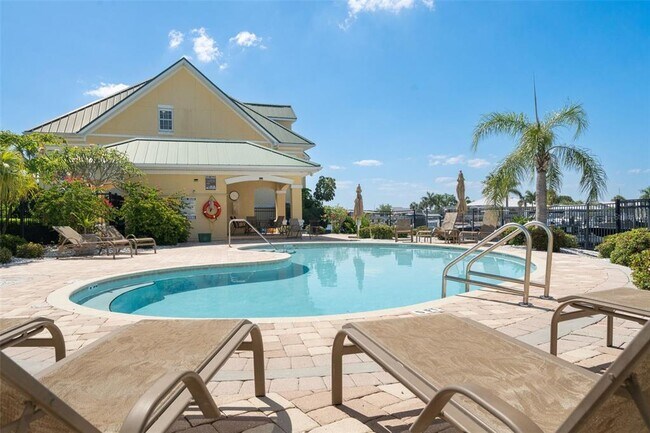 Building Photo - 6420 Sunset Bay Cir
