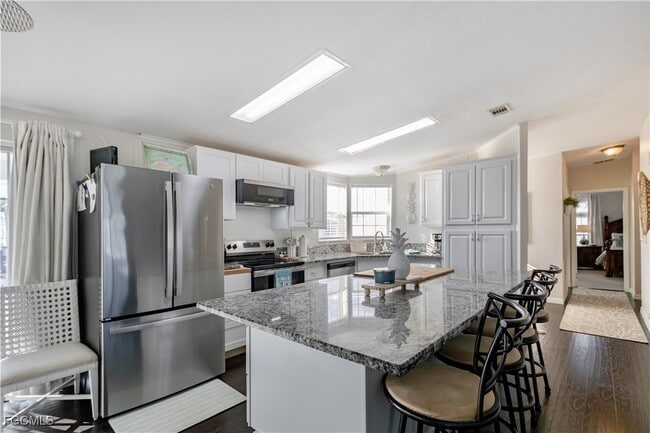 Building Photo - 2970 Sloop Ln