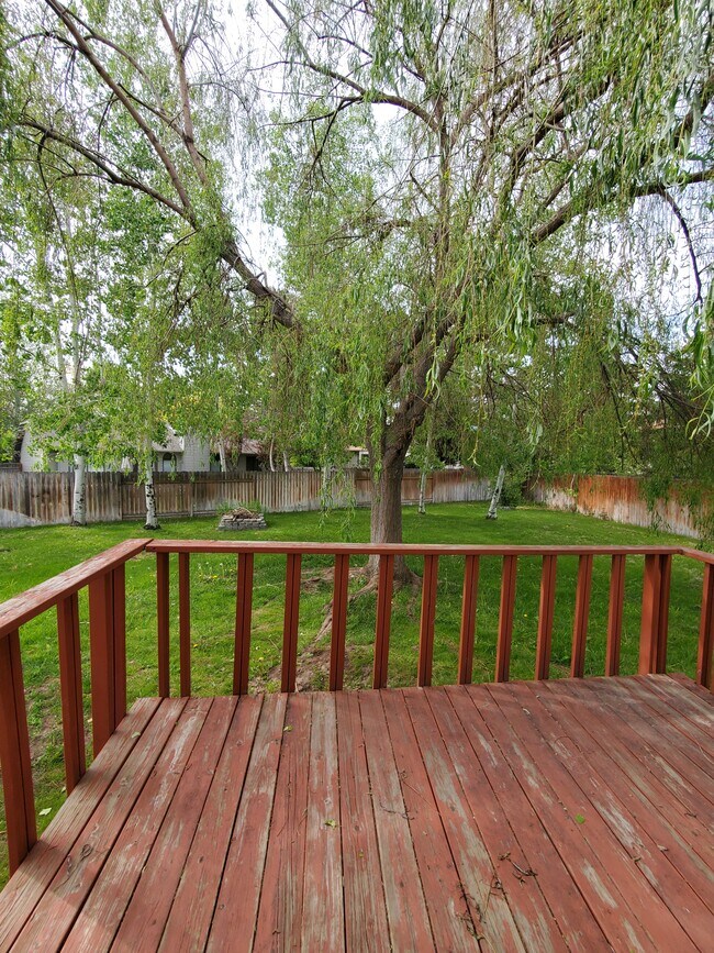 Building Photo - 1322 Walstrom Ln