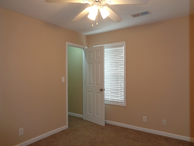 Building Photo - 1006 Hendricks Ct