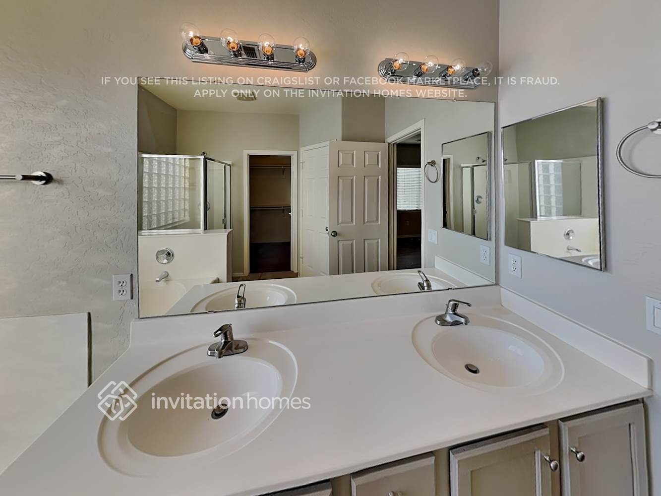 Building Photo - 14913 N 153rd Ave