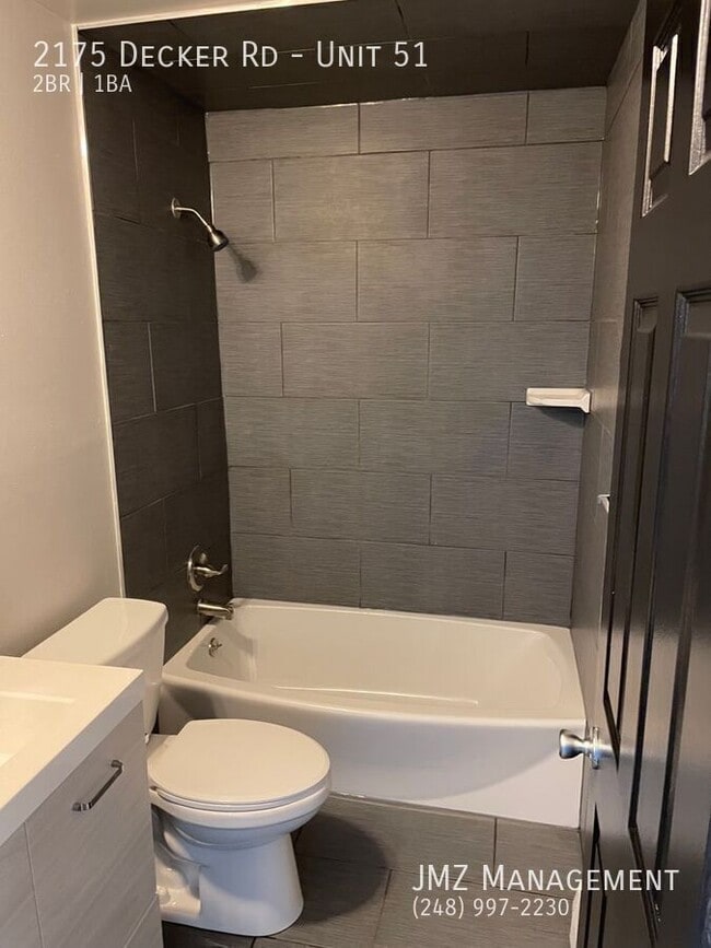 Building Photo - 2175 Decker Rd