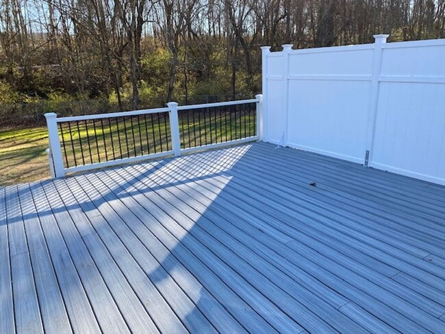 Building Photo - Coming soon! Nice remodeled 2 bedroom dupl...