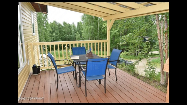 Building Photo - 3BR/3BA Home on 1.9 Acres – Mountain Views...