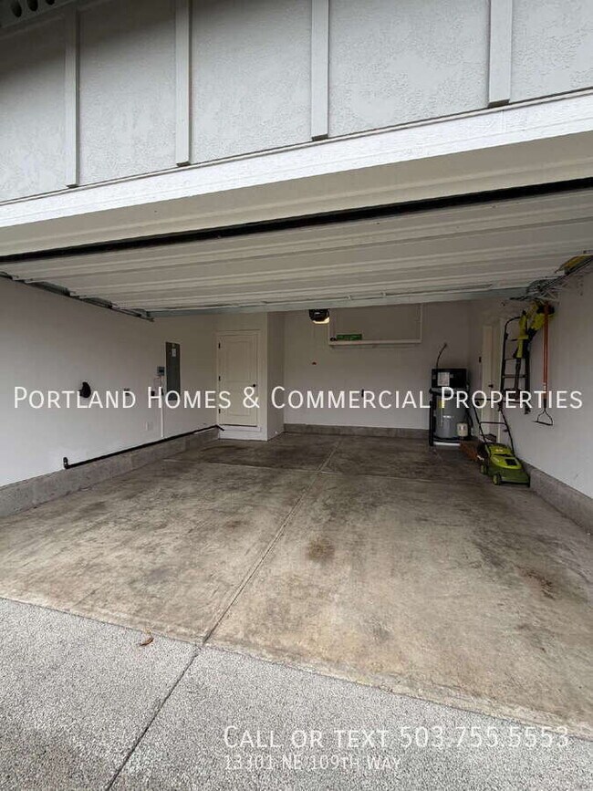 Building Photo - 13301 NE 109th Wy