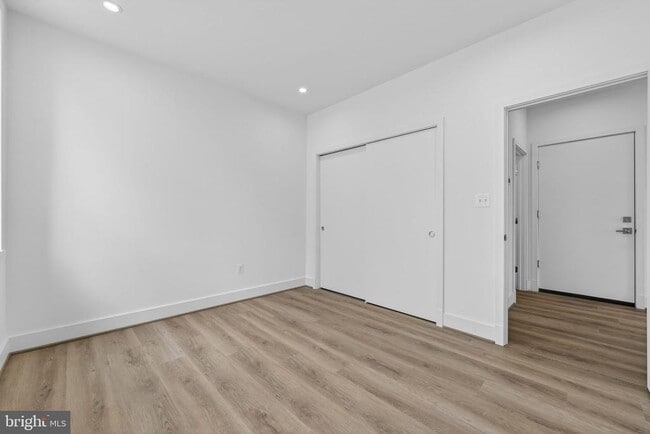 Building Photo - 117 N 21st St