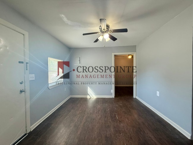 Building Photo - Now Available: 2 Bedroom, 1 Bath Home in Tyler, TX!