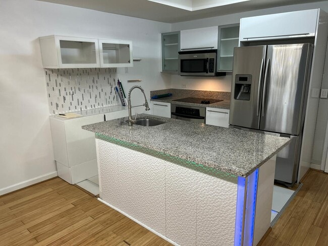 Building Photo - 888 Biscayne Blvd