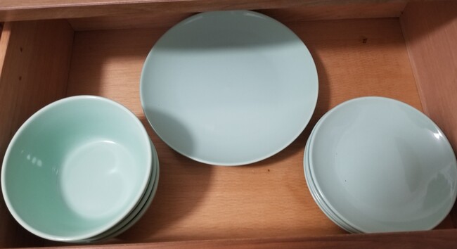 Dishware - 2506 Elmen St