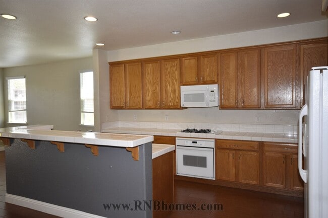 Building Photo - 133 Marinette Ct