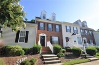 Building Photo - 402 Knightsborough Way