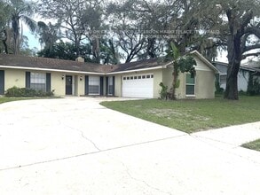 Building Photo - 5208 Cumberland Dr