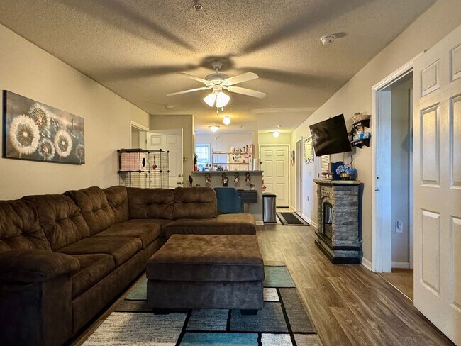 Building Photo - 3730 Pardue Woods Pl