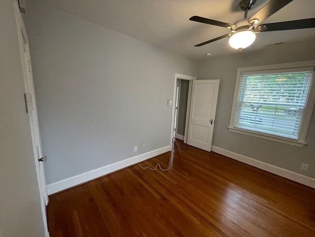 Building Photo - Charming Brick Cape in Colonial Place