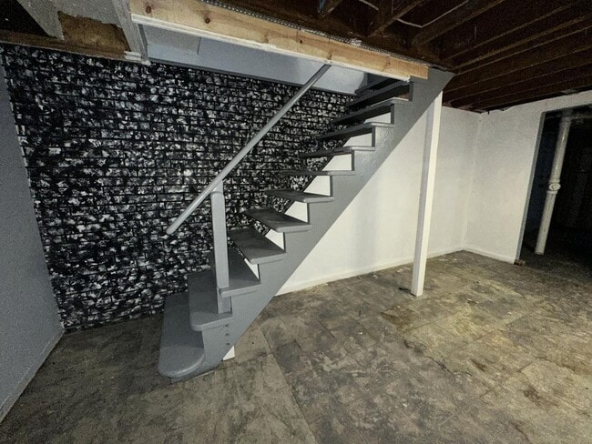 Building Photo - Lovely 2 Bedroom / 2 Bath for Rent - Section 8 Welcome