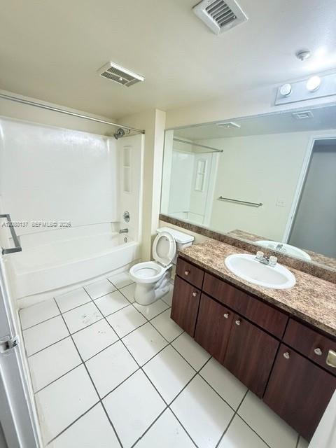 Building Photo - 8345 Coral Lake Manor