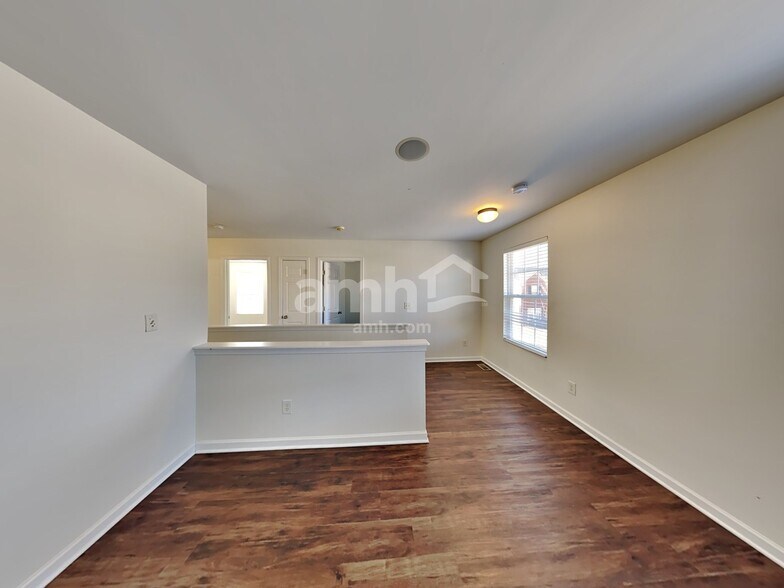 Building Photo - 3009 Gale Ct