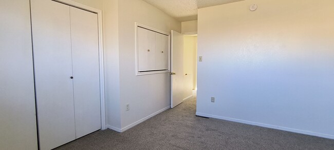 Building Photo - 145 W 820 S