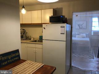 Building Photo - 424 S 20th St