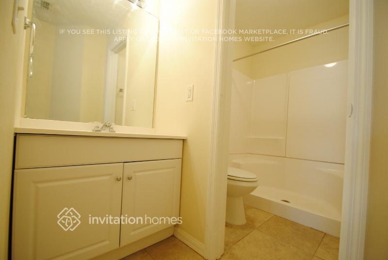 Building Photo - 250 Rhapsody Ln