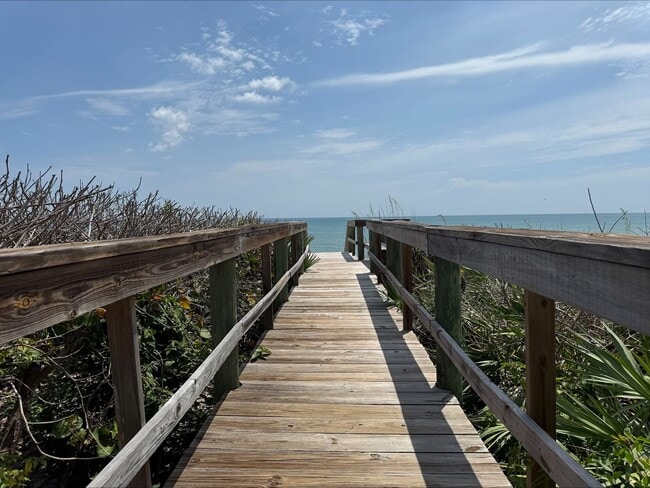 Building Photo - 6355 S Hwy A1A