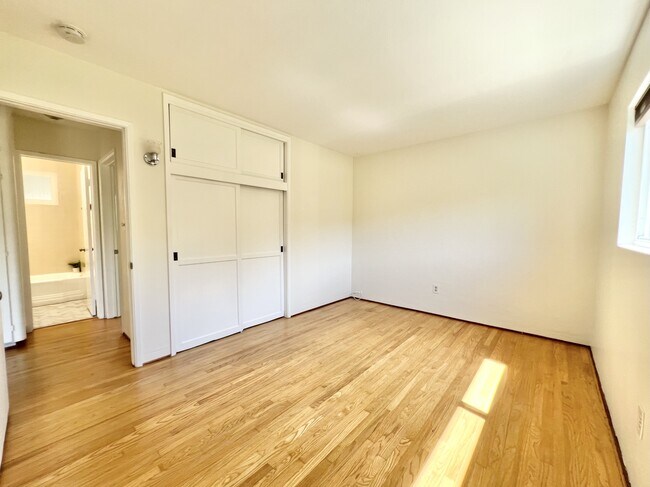 Building Photo - 604 Pennsylvania Ave