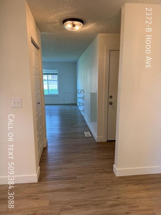 Building Photo - 2372 Hood Ave