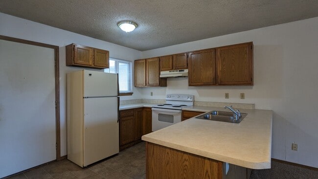 Building Photo - 1299 Vondelpark Dr