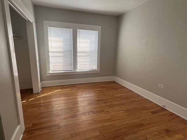 Building Photo - Bungalow Home in Central Waco