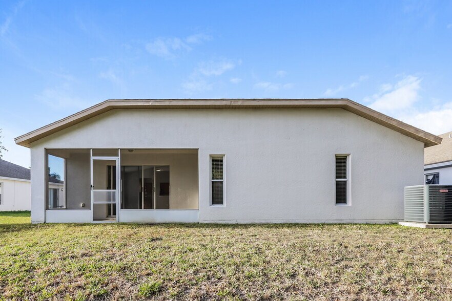 Building Photo - 25150 Lexington Oaks Blvd