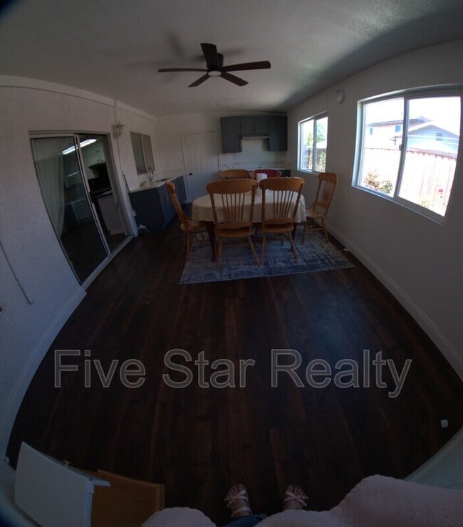 Building Photo - 8153 Orsage Ct