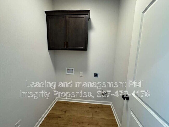 Building Photo - 213 Tatum Ln