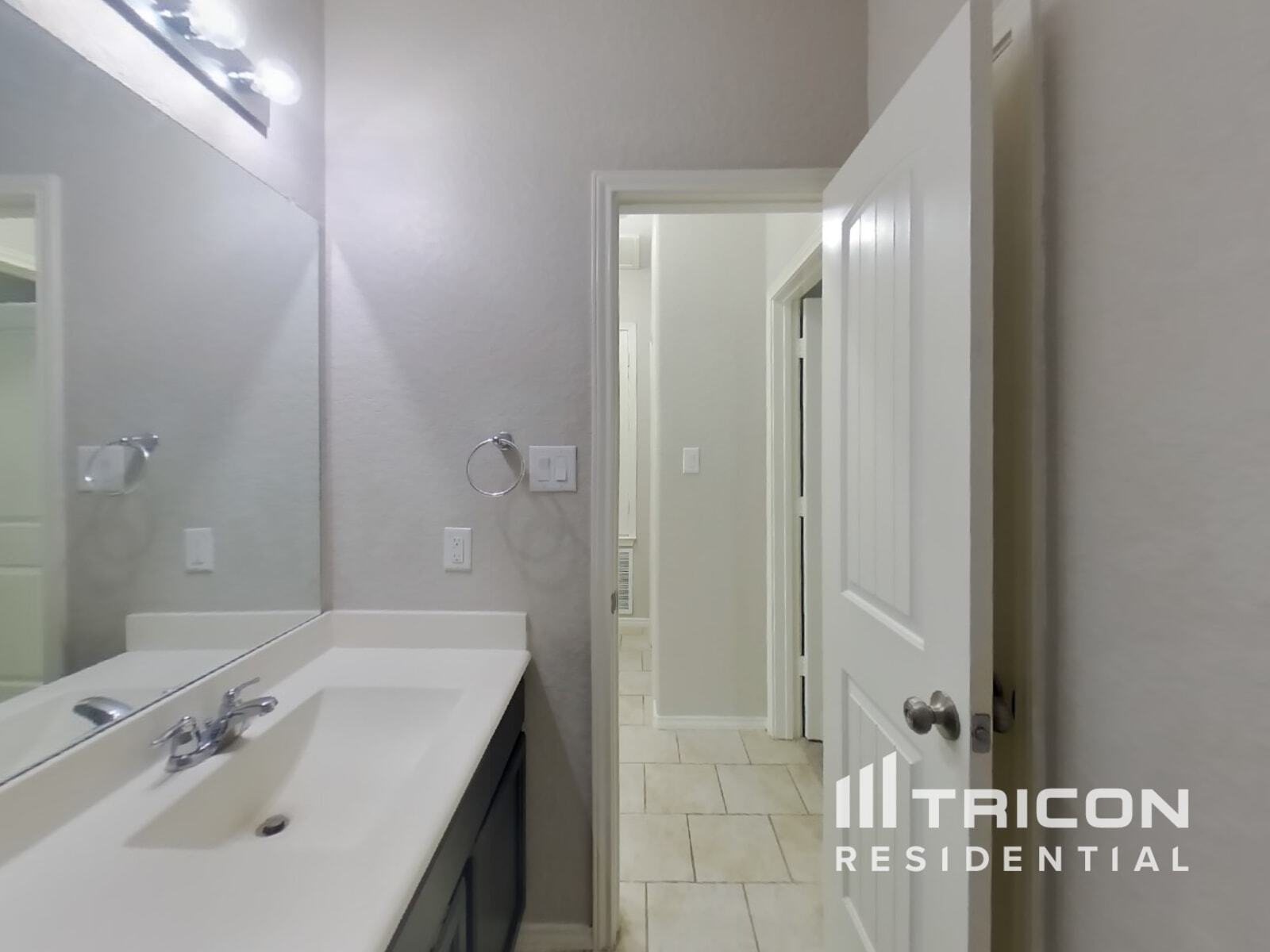 Building Photo - 9047 Kissena Park