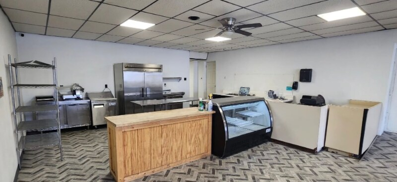 Building Photo - 373 Munson Ave