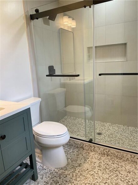 Building Photo - 475 Maxwell Rd