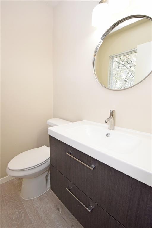 Building Photo - 6400 Brookside Dr