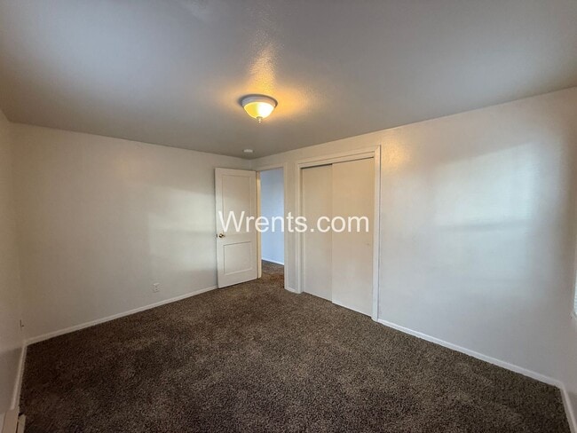 Building Photo - Charming 2 Bedroom • 1 Bath Home in Shadle