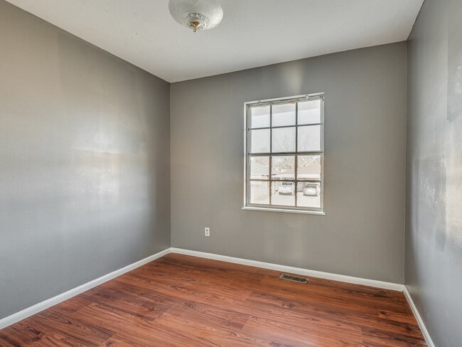 Building Photo - 2520 SW 68th St
