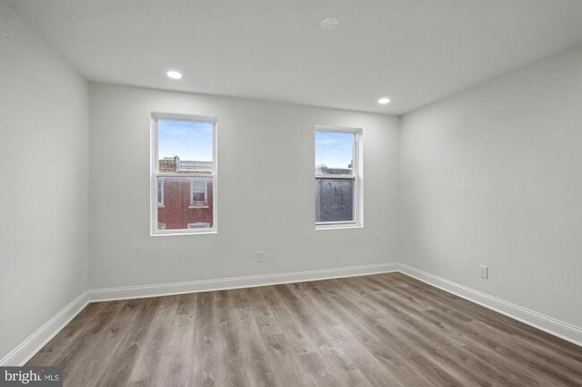 Building Photo - 2447 Turner St