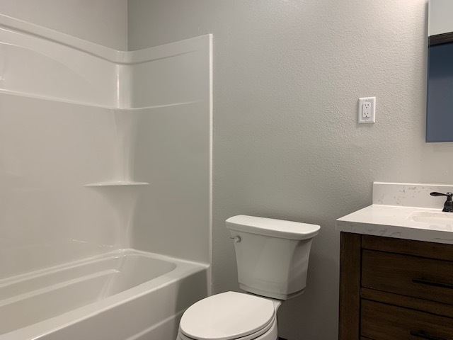 Building Photo - 528 Bull Run Dr