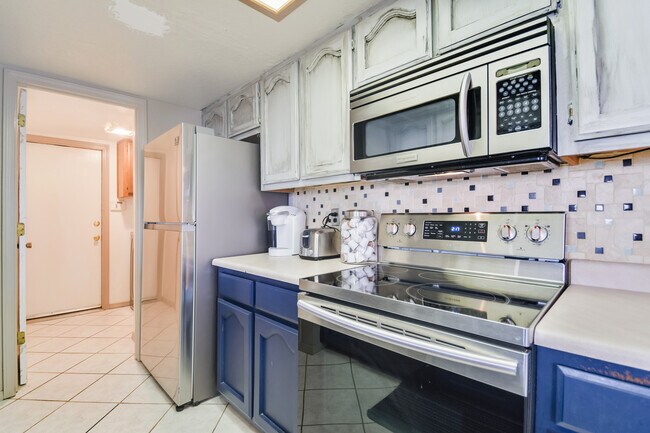 Building Photo - 6937 El Cajon Ct NW