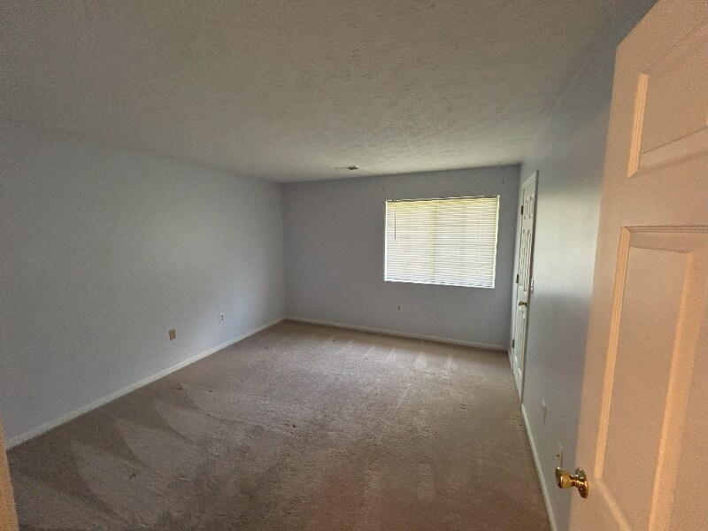 Building Photo - 6680 Wareham Ct
