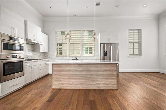 Building Photo - 9663 Kings Cross Station