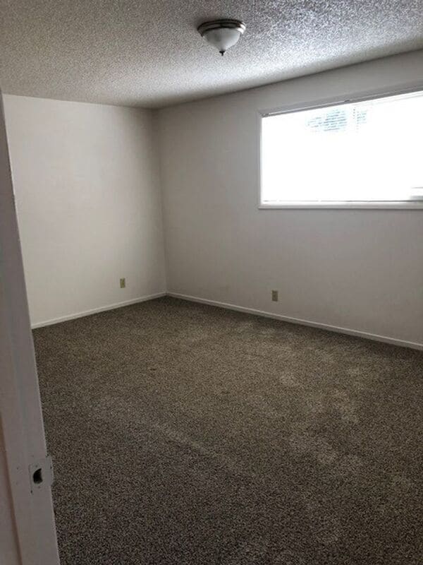 Building Photo - 1287 Kenray Loop